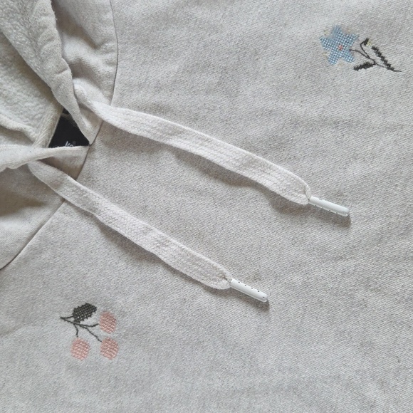 Vans Light Gray Hoodie with Embroidered Accents - Picture 3 of 9